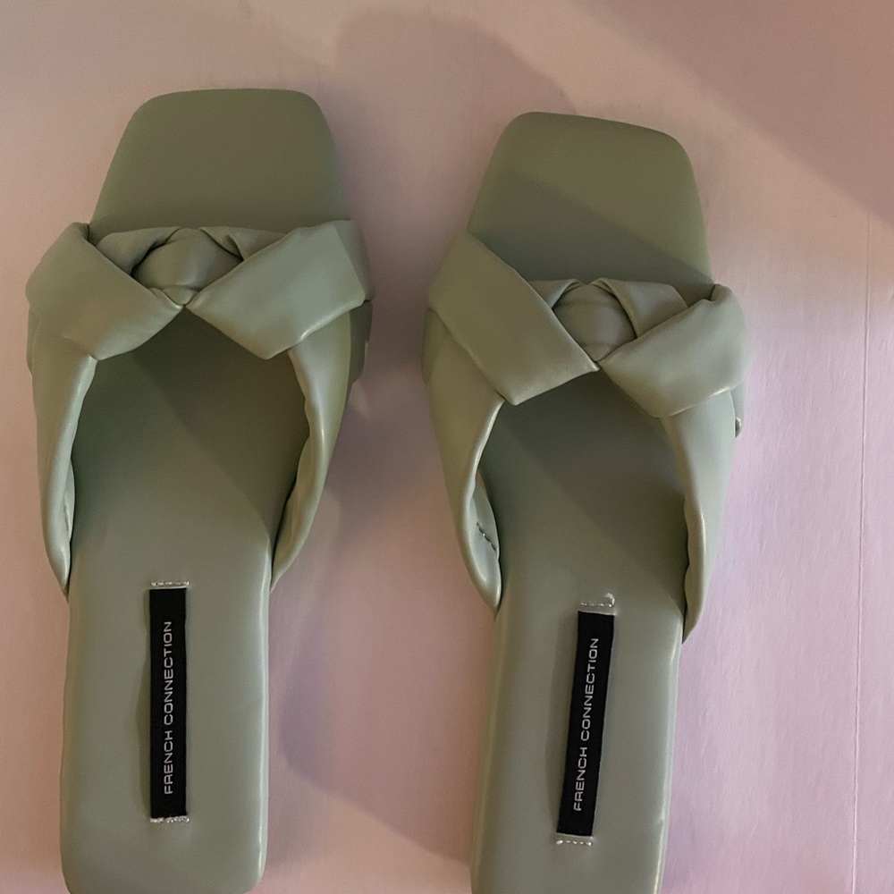 French connection slides NWT in color sage